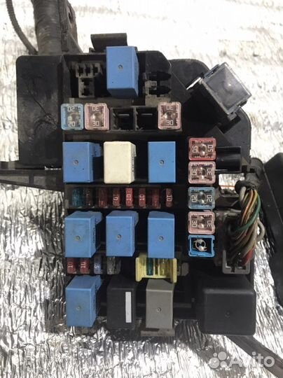 Блок предохранителей Hyundai Accent II 1.5 G4EC