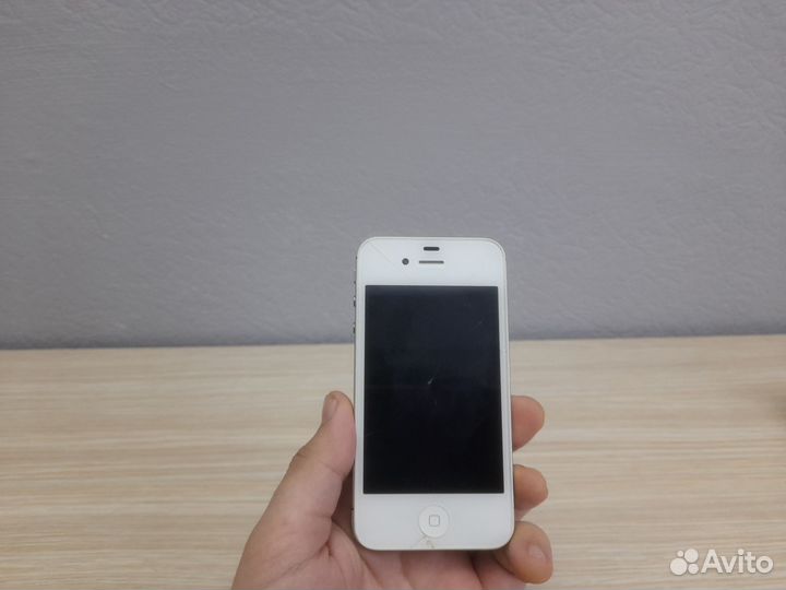 iPhone 4S, 8 ГБ