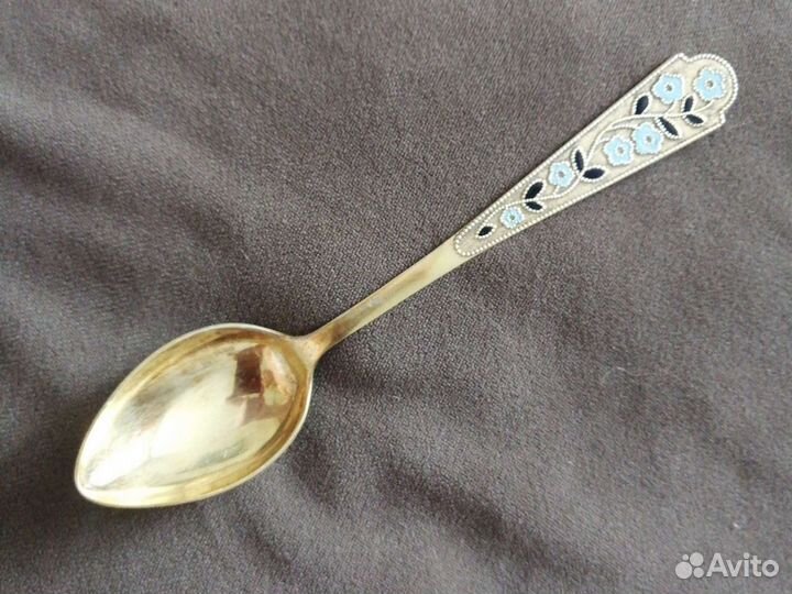 Серебряная чайная ложка