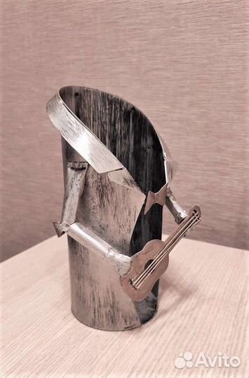 Декоративная подставка для бутылки 