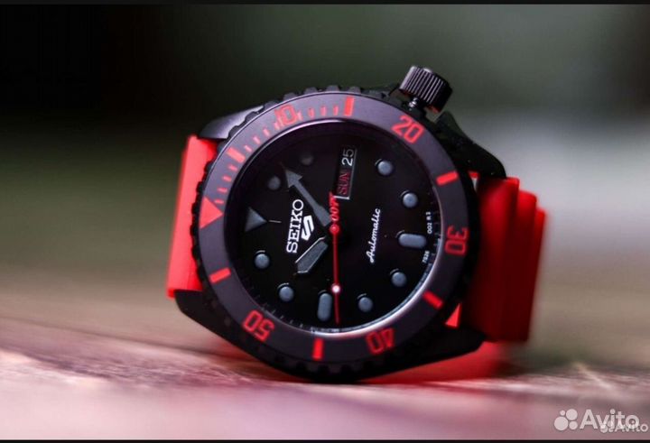 Часы Seiko RedLine mod