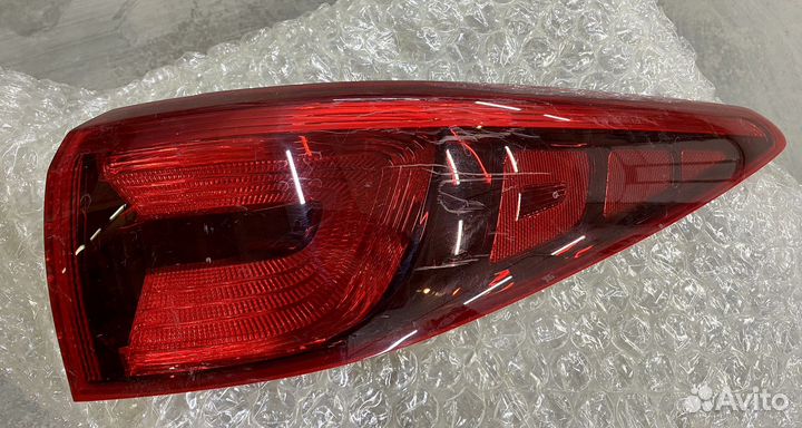 Фонарь задний правый Kia Sportage 4, 92402-F10