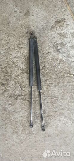 Амортизаторы багажника 307