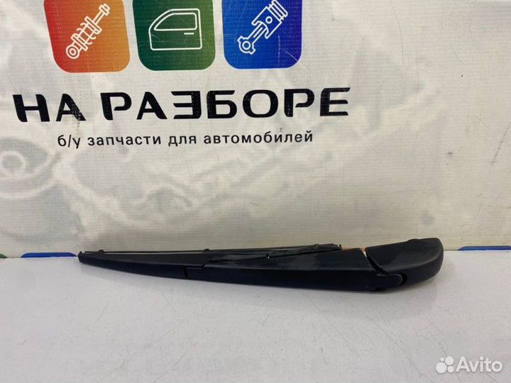 Щетка стеклоочистителя задняя Toyota Rav4 XA40