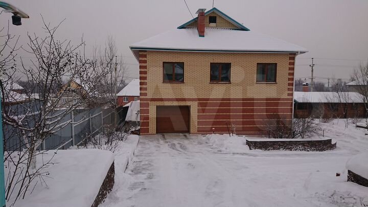 Дом 314 м² на участке 11 сот.