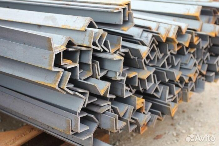 Уголок металлический