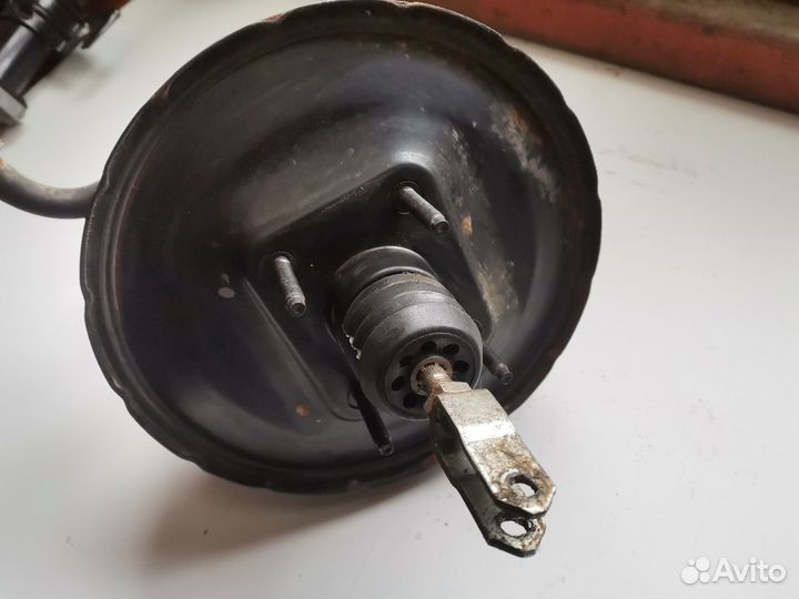 Вакуумный усилитель тормозов Nissan Maxima A32