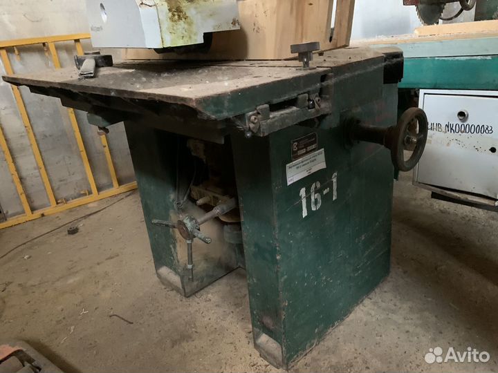 Вертикально- фрезерный станок фсш-11
