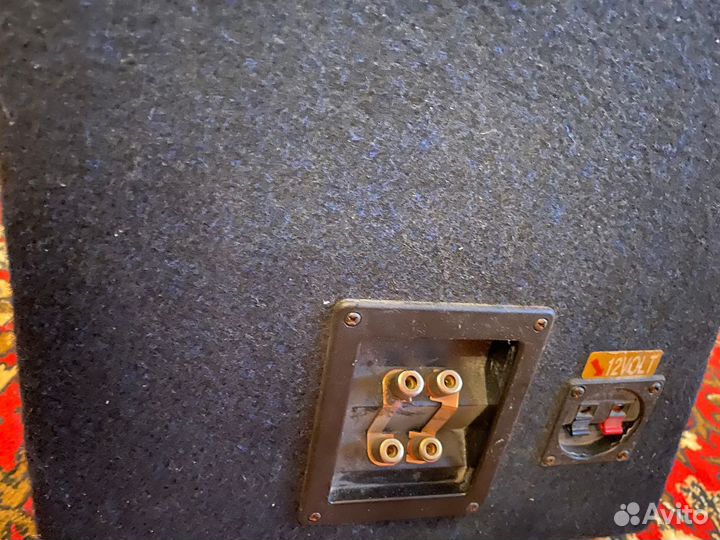 Продам субвуфер с усилителем