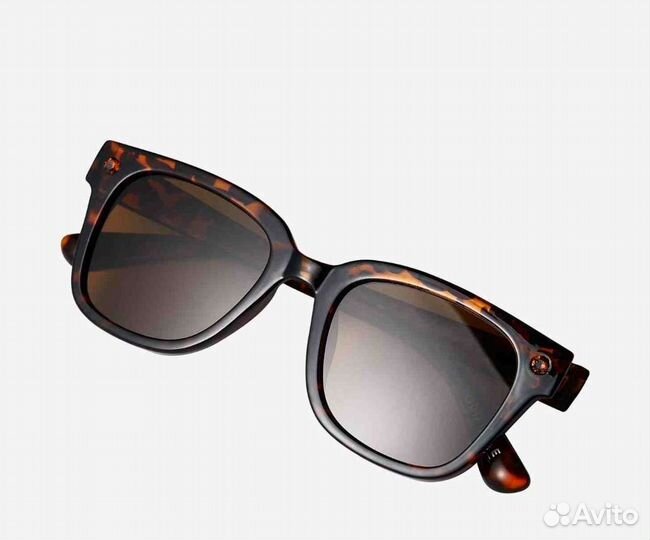 Солнцезащитные очки женские