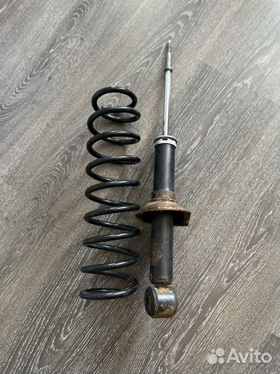 Амортизатор KYB на Lancer 10