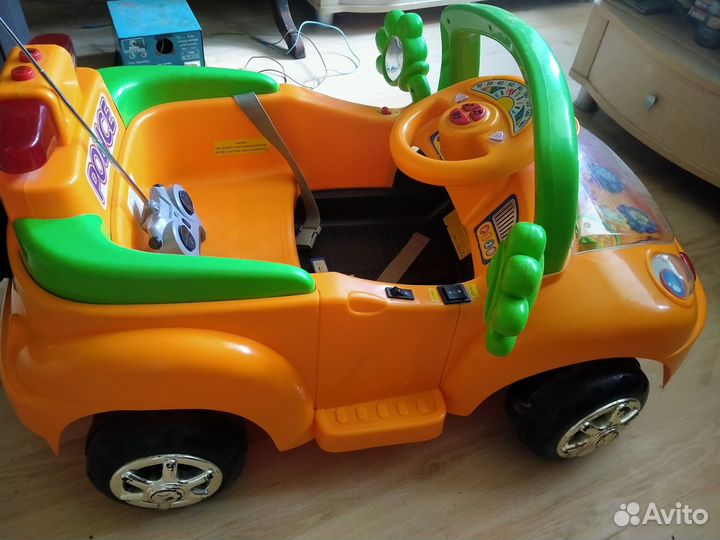 Детский электромобиль бу