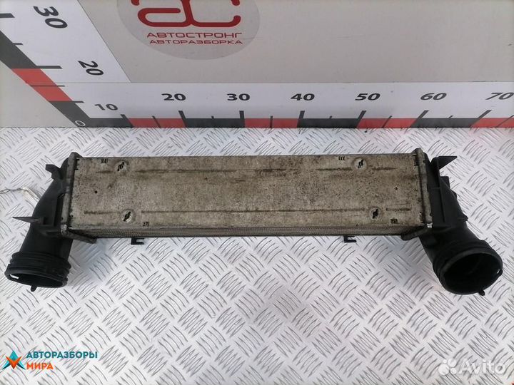 Интеркулер BMW 3 E90/E91/E92/E93 2005 17517800680