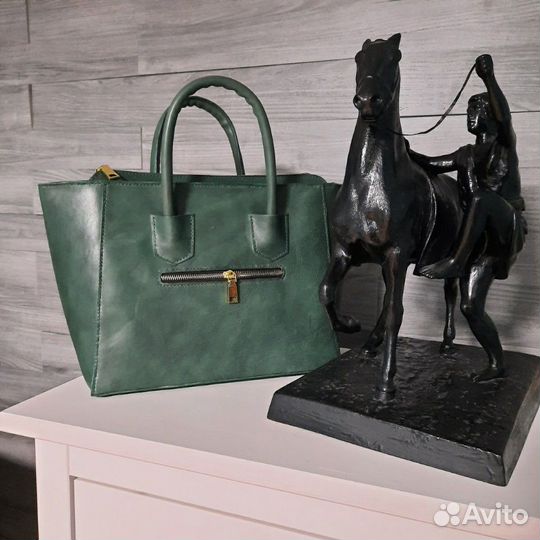 Пошив изделий из кожи, ручной работы