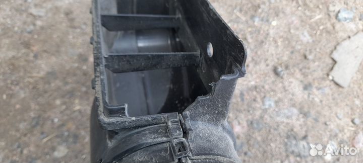 Воздухозаборник Kia Soul 3 с 2019 г. С дефектом