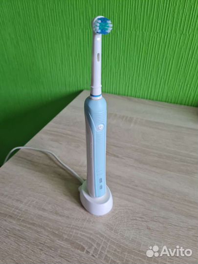 База-зарядка фирменная щетки Oral B
