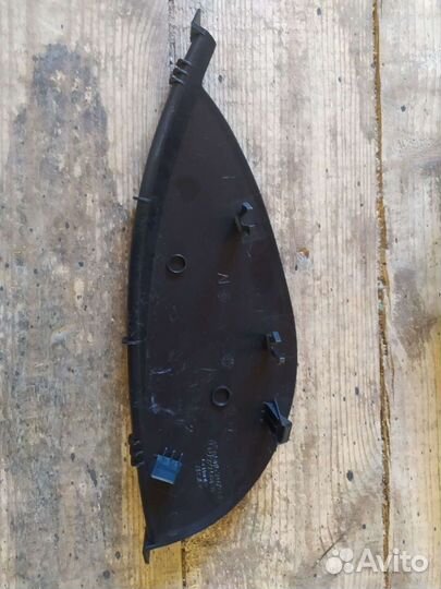 Bmw е 90 заглушка консоли боковая левая