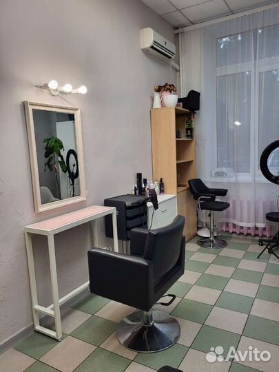 Кабинет парикмахеру, визажисту, бровисту