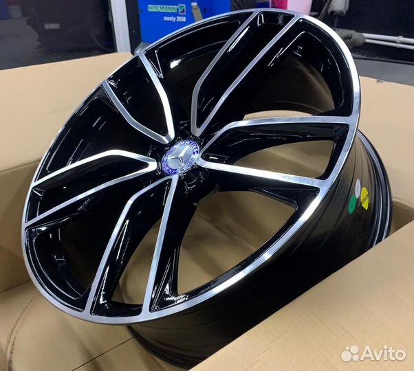 Диски на Mercedes Мерседес GLE V167 R22