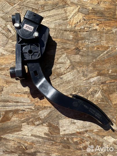 Электро Педаль газа hyundai solaris 1