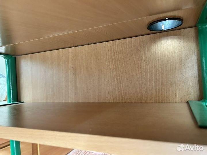 Школьная парта со стулом с уклоном