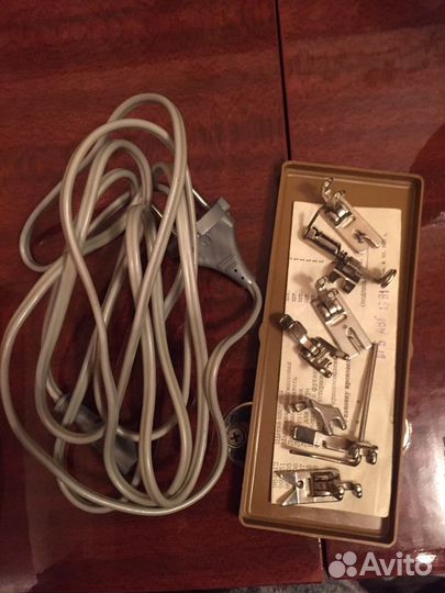 Швейная машина Подольск 142