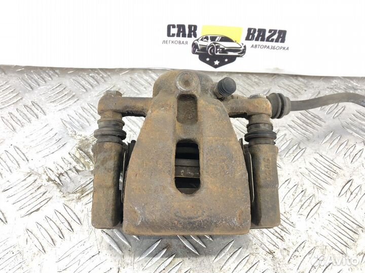 Суппорт задний правый R Land Rover Freelander