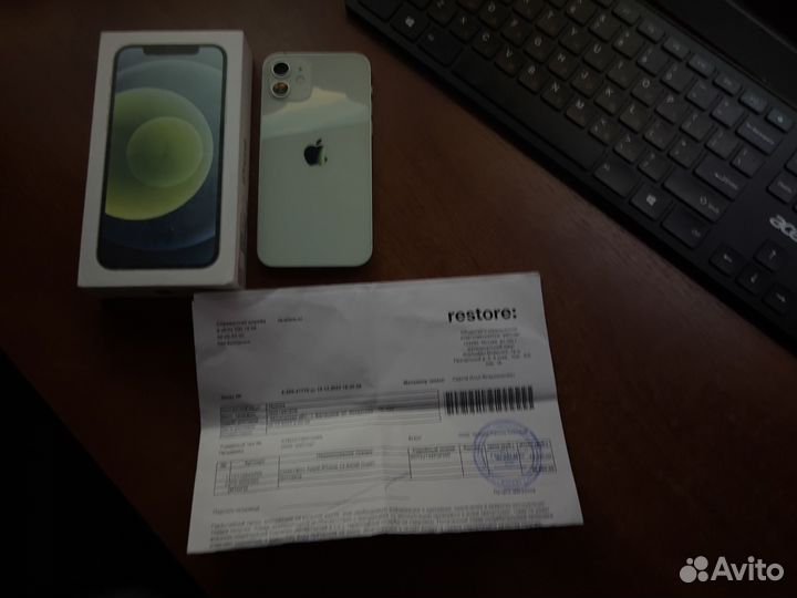 iPhone 12, 64 ГБ