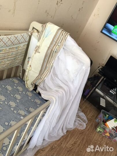 Бортики в кроватку и балдахин