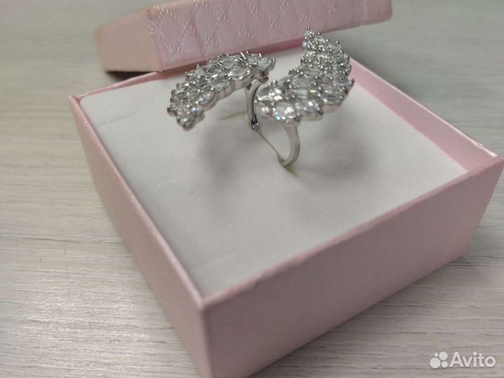 Серебряное кольцо