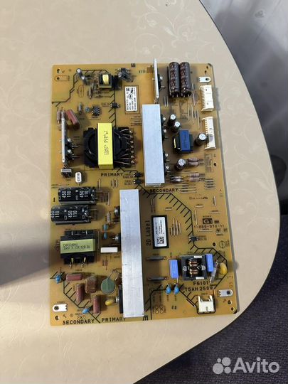 Блок питания 1-889-970-11