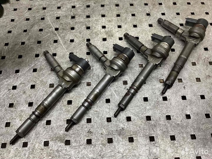 Форсунка топливная Opel Astra H/Astra Family H