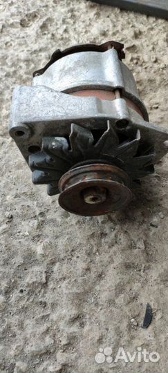 Генератор Audi 80 B2