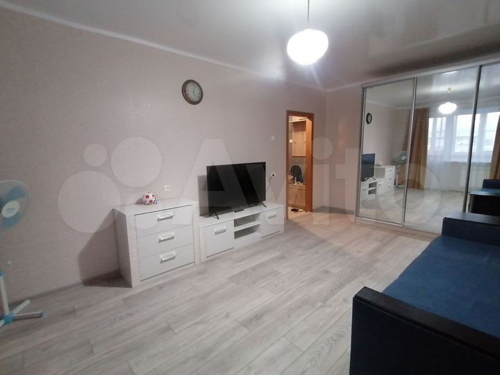 1-к. квартира, 40 м², 9/9 эт.