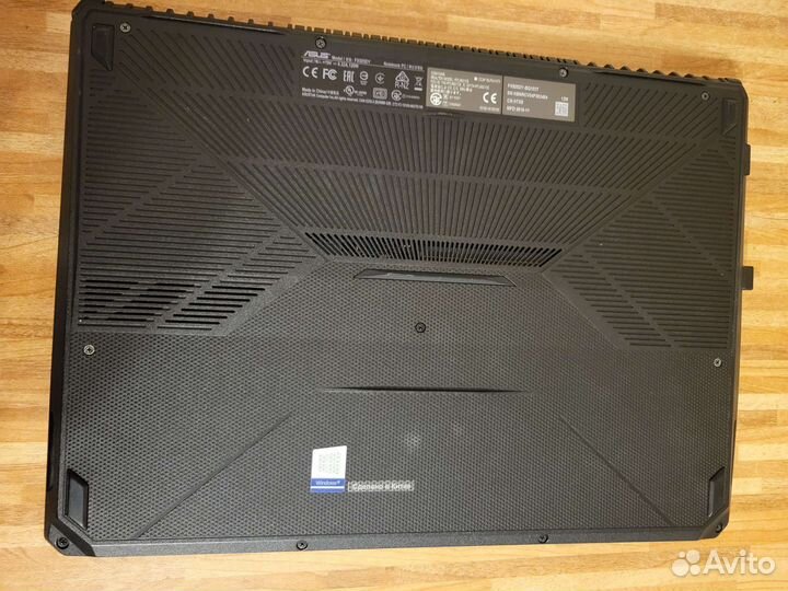 Ноутбук asus