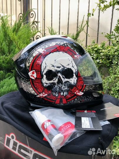 Мото шлем Icon Sacrifice (S)