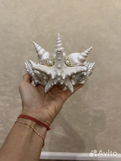 Корона из раковин, морской звезды