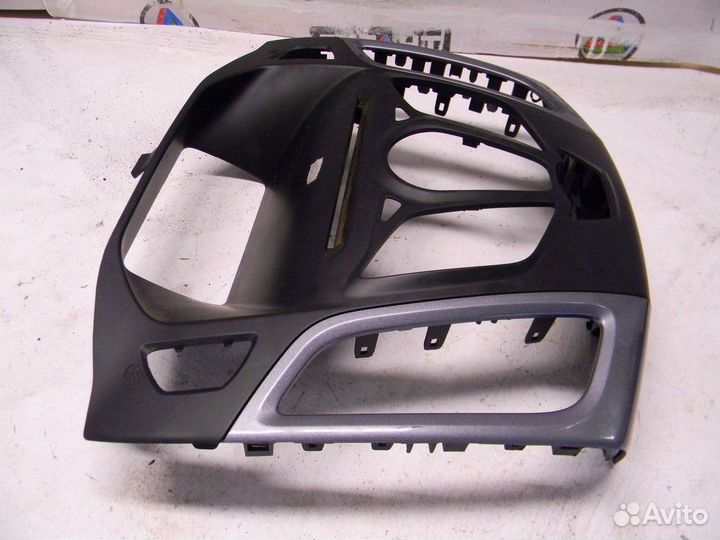 Накладка декоративная Focus III 2011