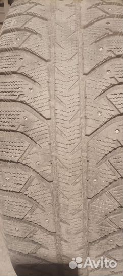 Bridgestone Ice Cruiser 5000 265/65 R17