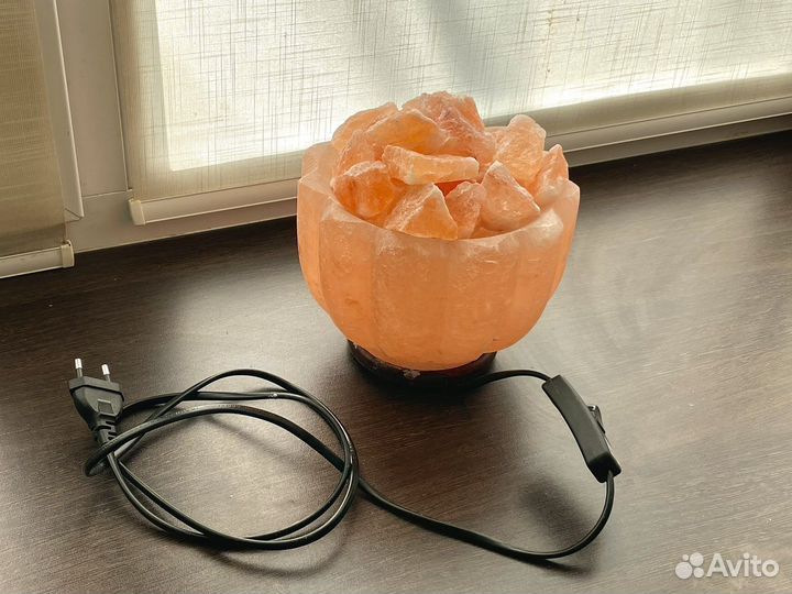 Соляная аромалампа из гималайской соли