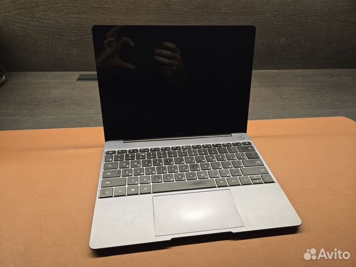 Huawei Matebook 13 AMD ryzen 5