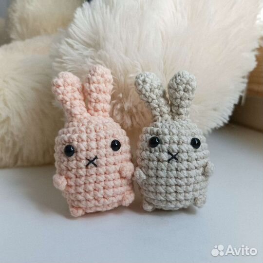 Вязаный зайчик
