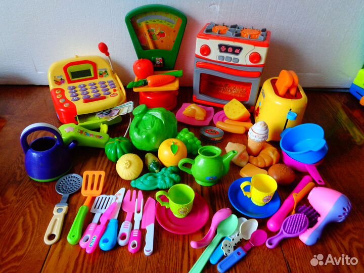 Касса, весы, посудка, кроватка, коляска