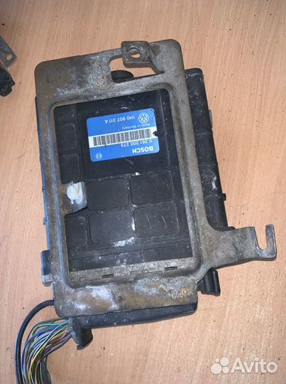 Блок управления двигателем VW golf III vento