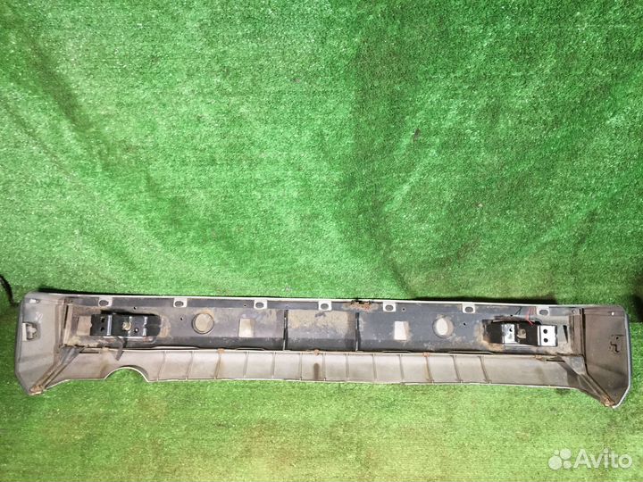 Бампер задний Mitsubishi Chariot D05W D09W Серый с