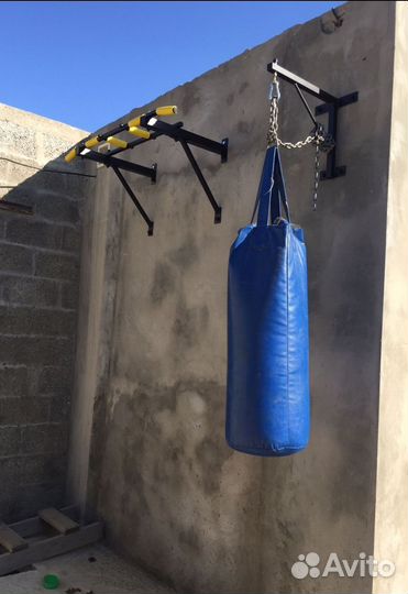 Кронштейн для боксерской груши. Настенный
