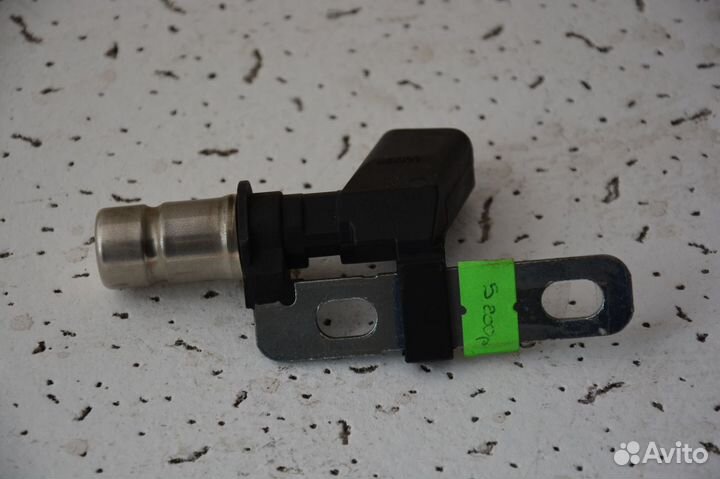 Датчик распредвала 05072759аа
