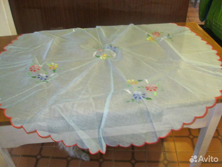 Батистовая салфетка
