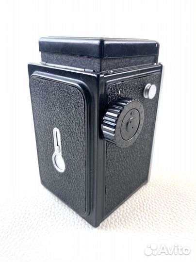 Пленочный фотоаппарат Ricoflex Holiday JPN