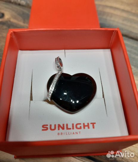 Кулон оникс белое золото с бриллиантами